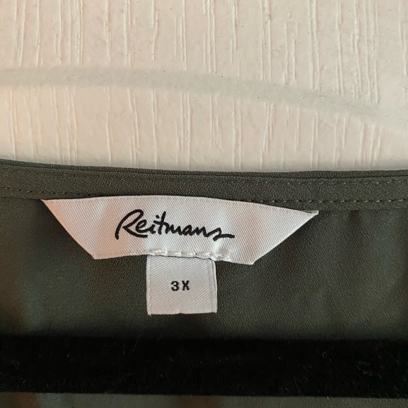 Button Up Oversized Blouse - Picture 2 of 2